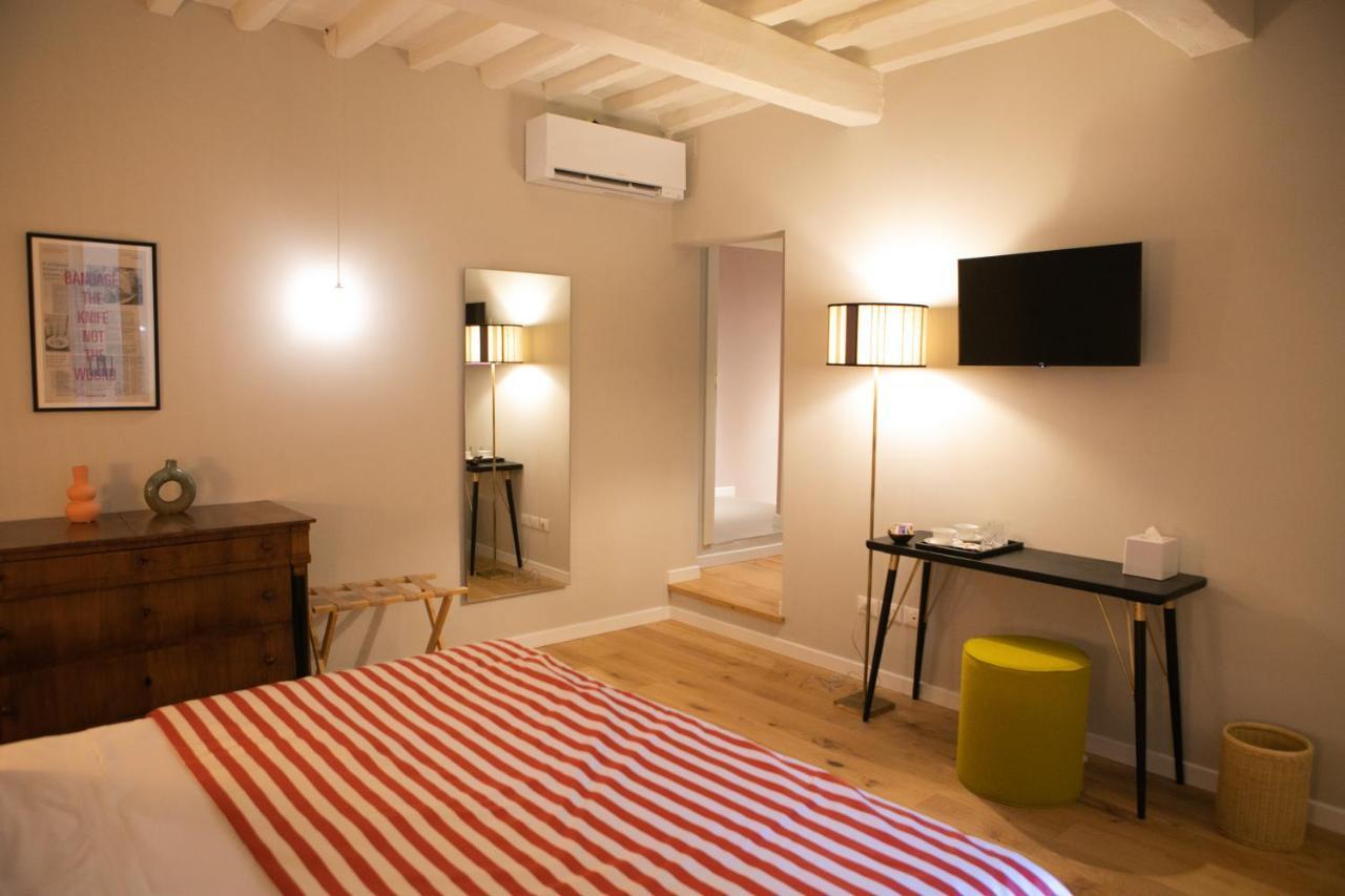 Lunaria Suites - Fyodor Dostoyevsky'S House Φλωρεντία Εξωτερικό φωτογραφία
