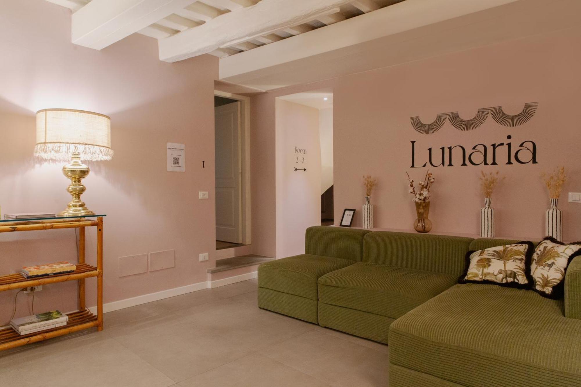 Lunaria Suites - Fyodor Dostoyevsky'S House Φλωρεντία Εξωτερικό φωτογραφία