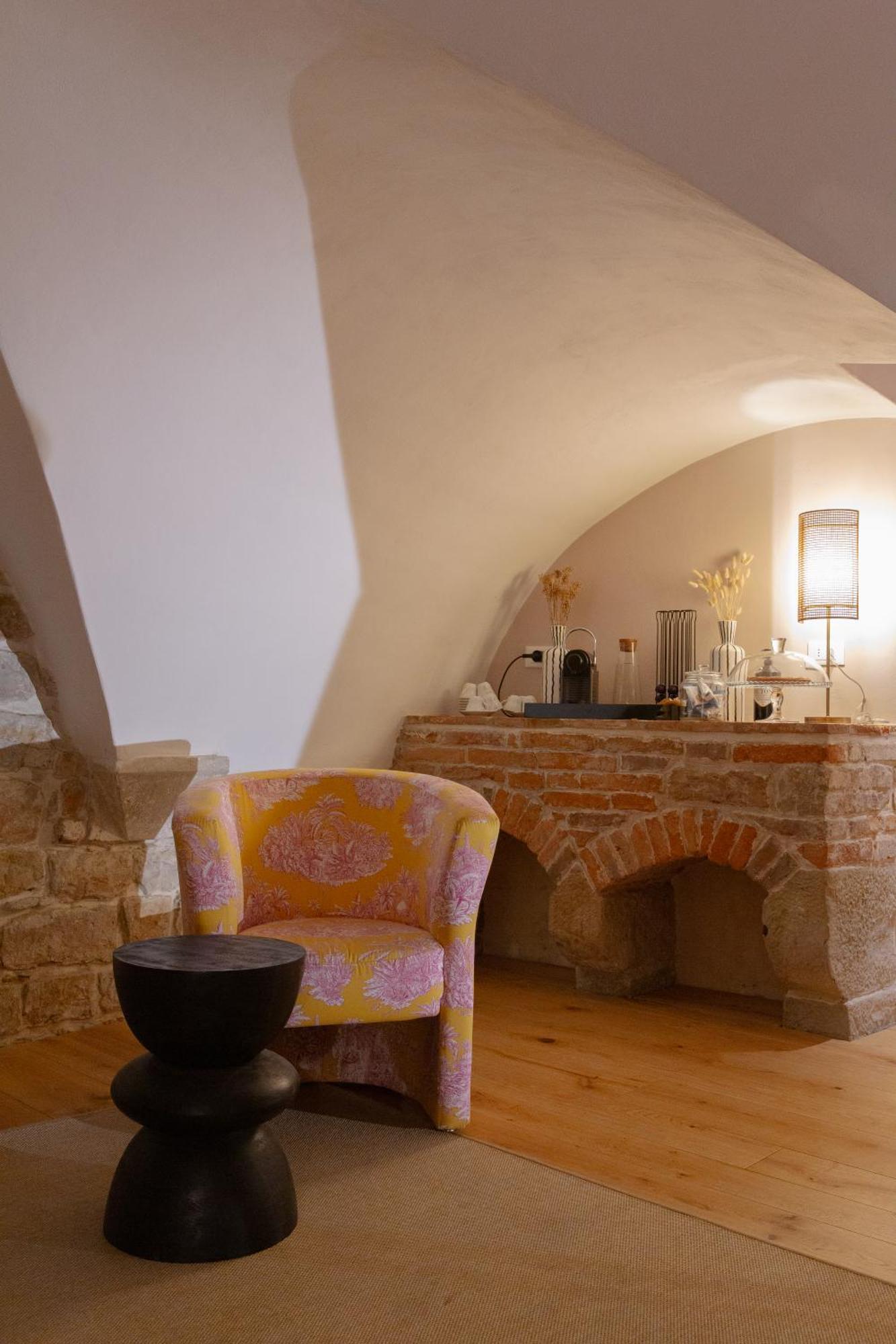 Lunaria Suites - Fyodor Dostoyevsky'S House Φλωρεντία Εξωτερικό φωτογραφία